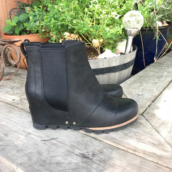 Sorel Shoes - Sorel Lea Wedge Boot 7.5 Black & Quarry